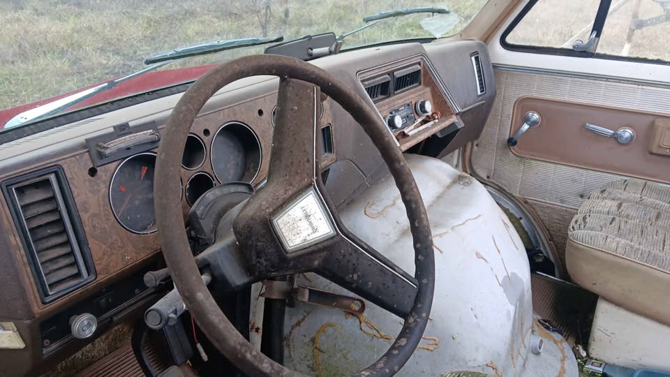 Chevrolet-G-30-1984