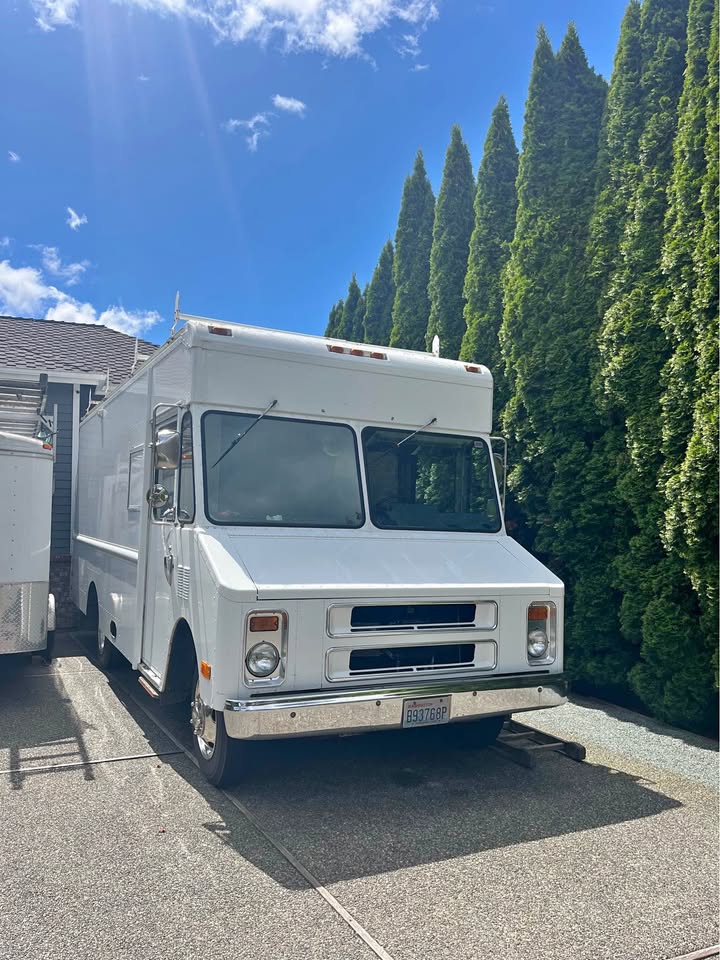 Chevrolet-G-30-1991