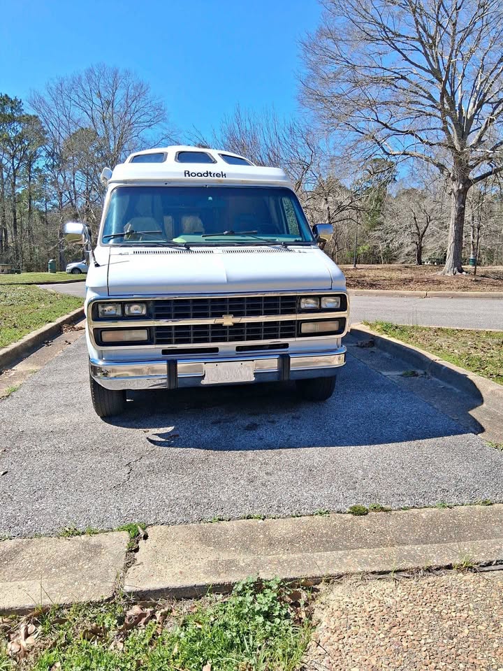 Chevrolet-G-30-1996