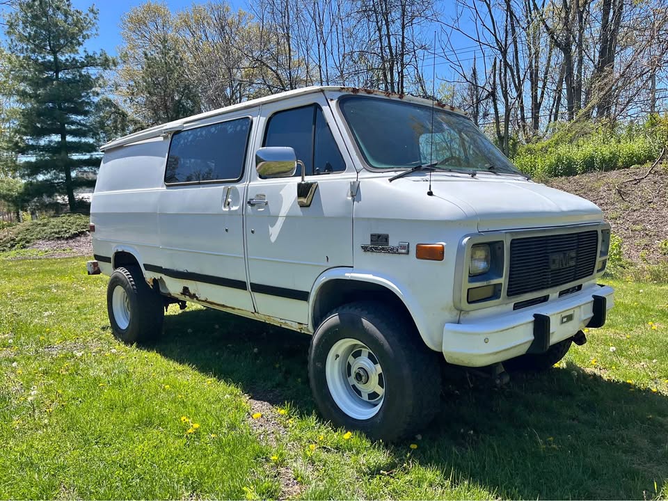 Chevrolet-G-30-1996
