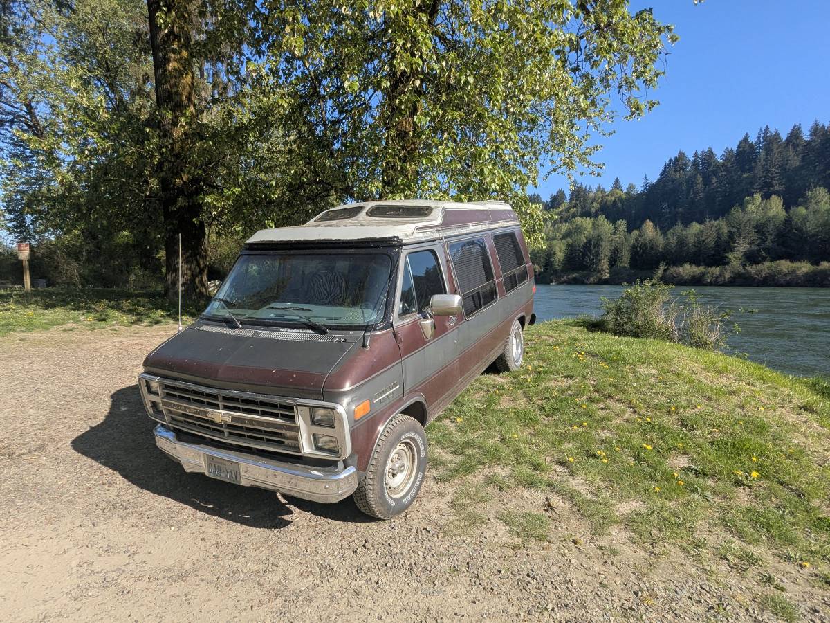 Chevrolet-G-series-34-ton-nominal-1988-custom