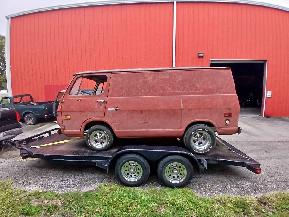 Chevrolet-G-series-g10-1968