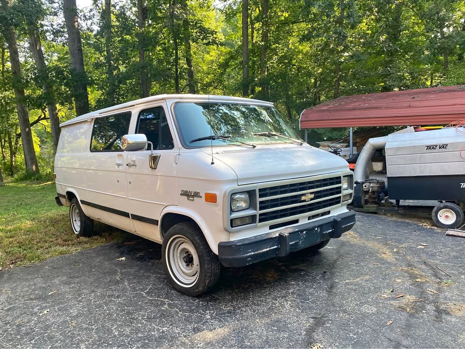 Chevrolet-G-series-g10-1995