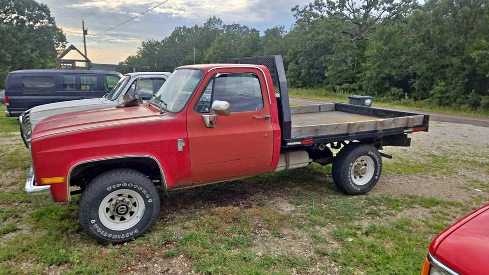 Chevrolet-G-series-g20-1985