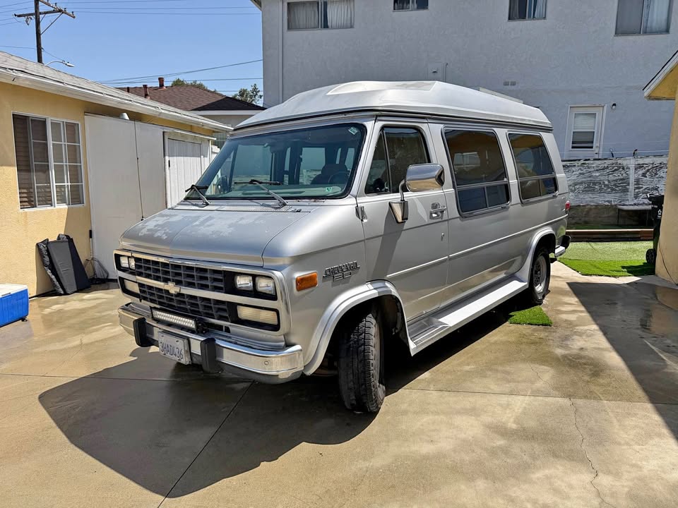 Chevrolet-G-series-g20-1994