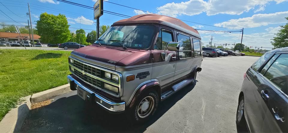 Chevrolet-G-series-g20-1995