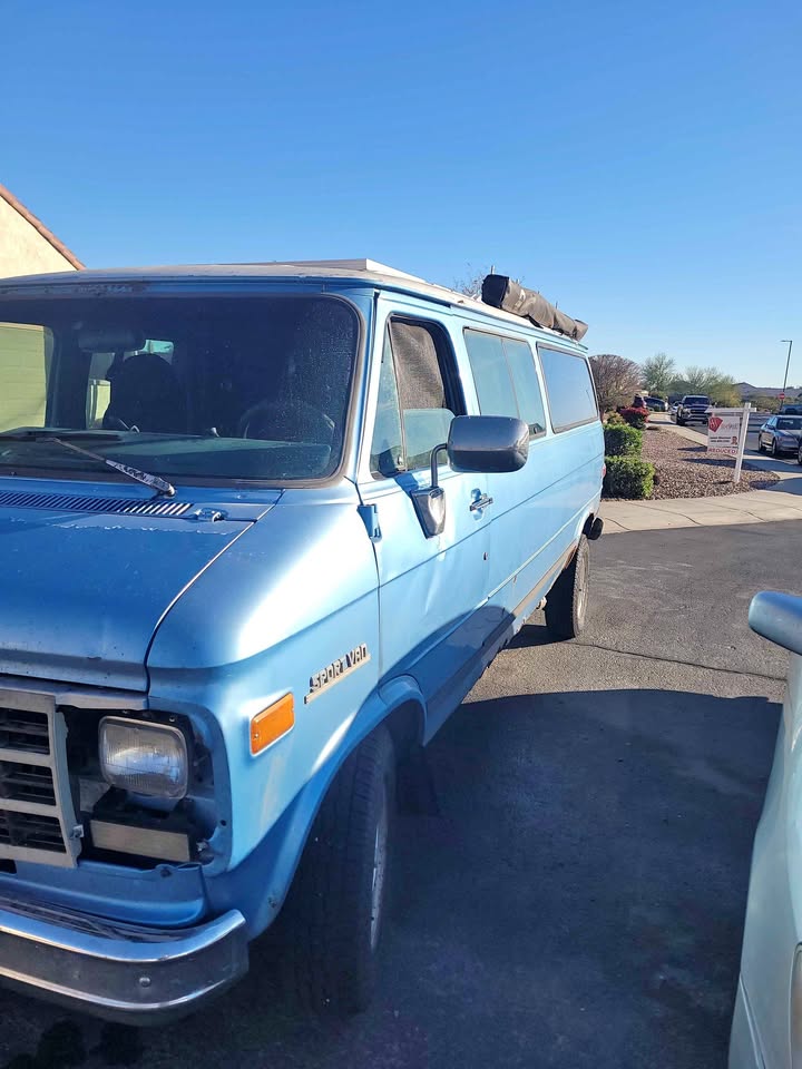 Chevrolet-G-series-g30-1995