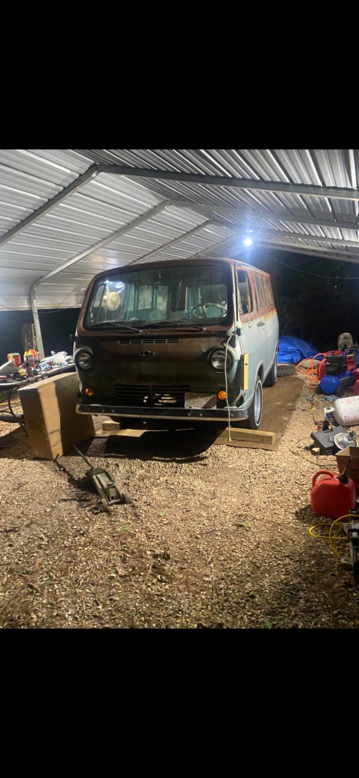 Chevrolet-G10-1966-sport-van-aqua