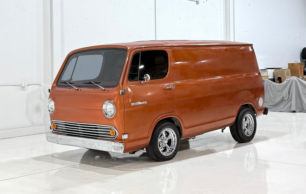 Chevrolet-G20-Van-1966