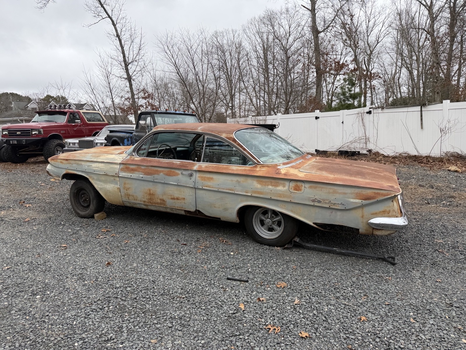 Chevrolet-Impala-1961