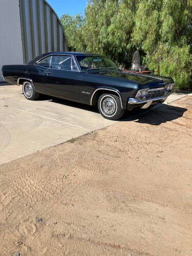 Chevrolet-Impala-1965-Green