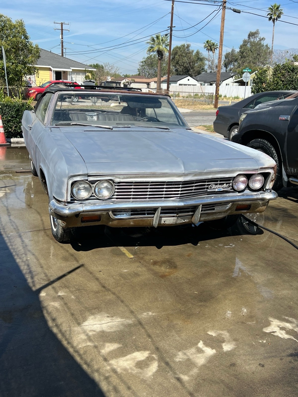 Chevrolet-Impala-1966
