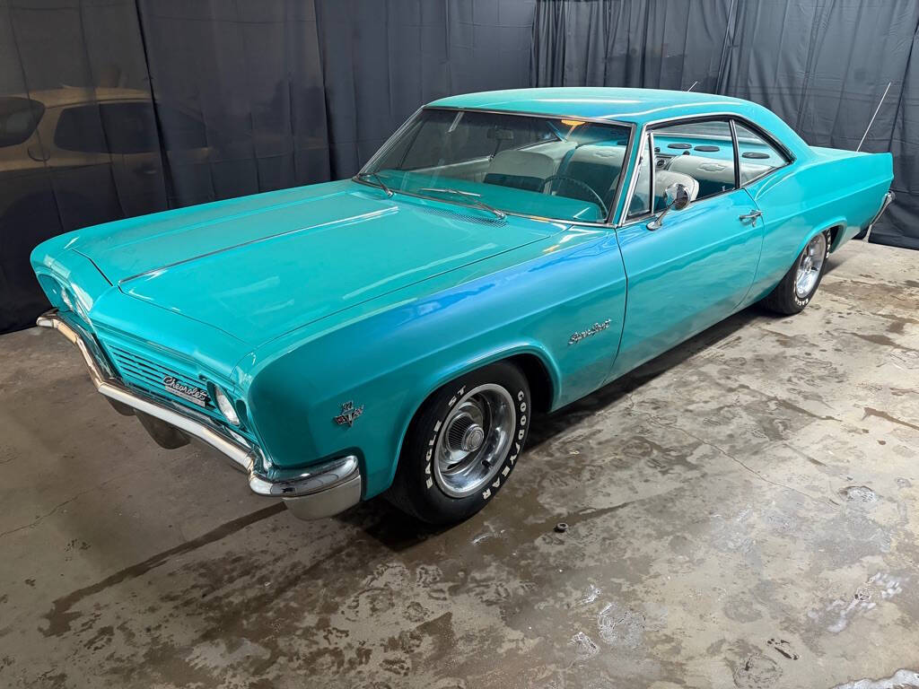 Chevrolet-Impala-1966-Blue
