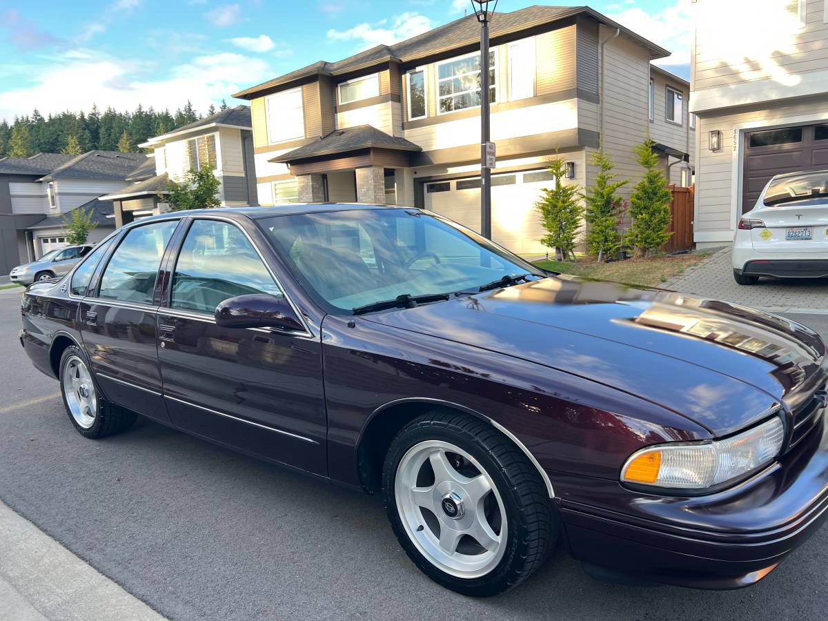 Chevrolet-Impala-1996