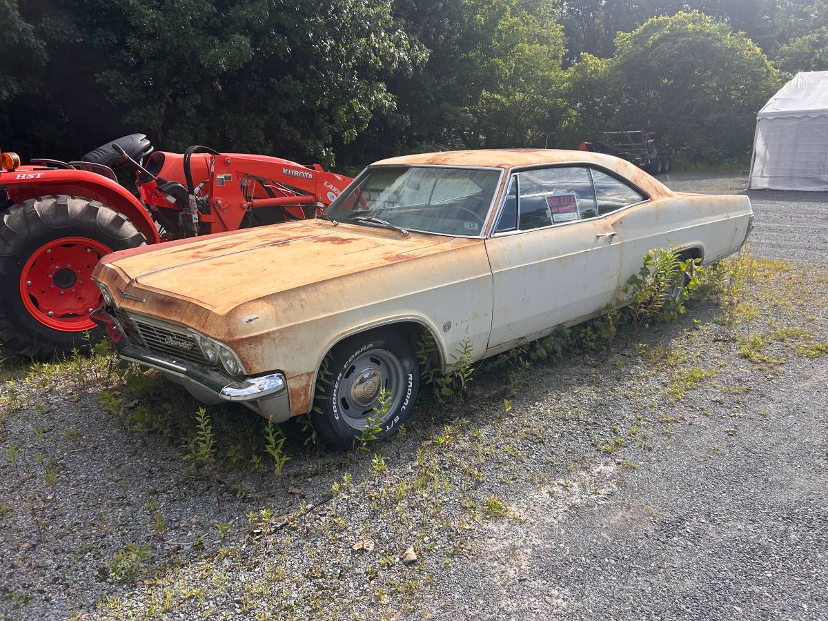 Chevrolet-Impala-2-door-ht-1965-white