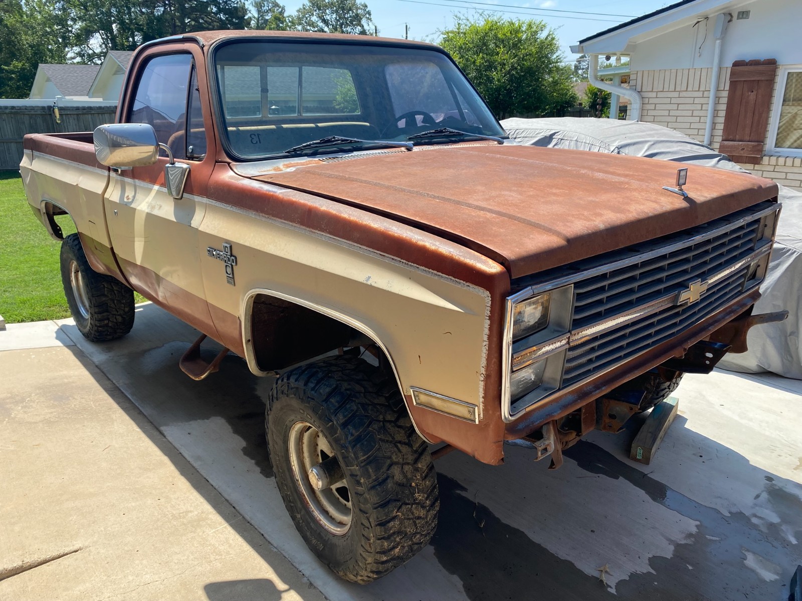 Chevrolet-K10-1983-Standard-Cab-Pickup-Brown