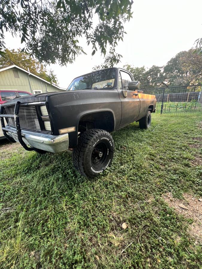 Chevrolet-K10-silverado-1984-black