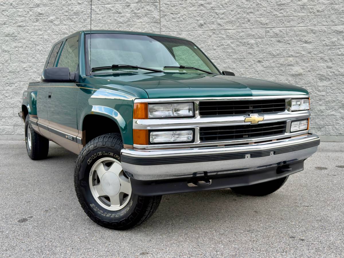 Chevrolet-K1500-silverado-z71-sportside-short-bed-1996-green