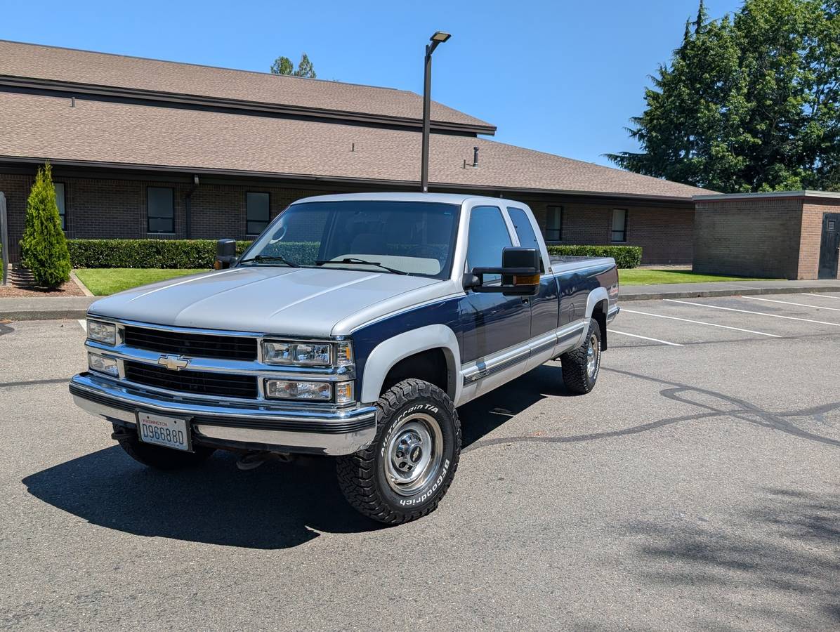 Chevrolet-K2500-silverado-1995