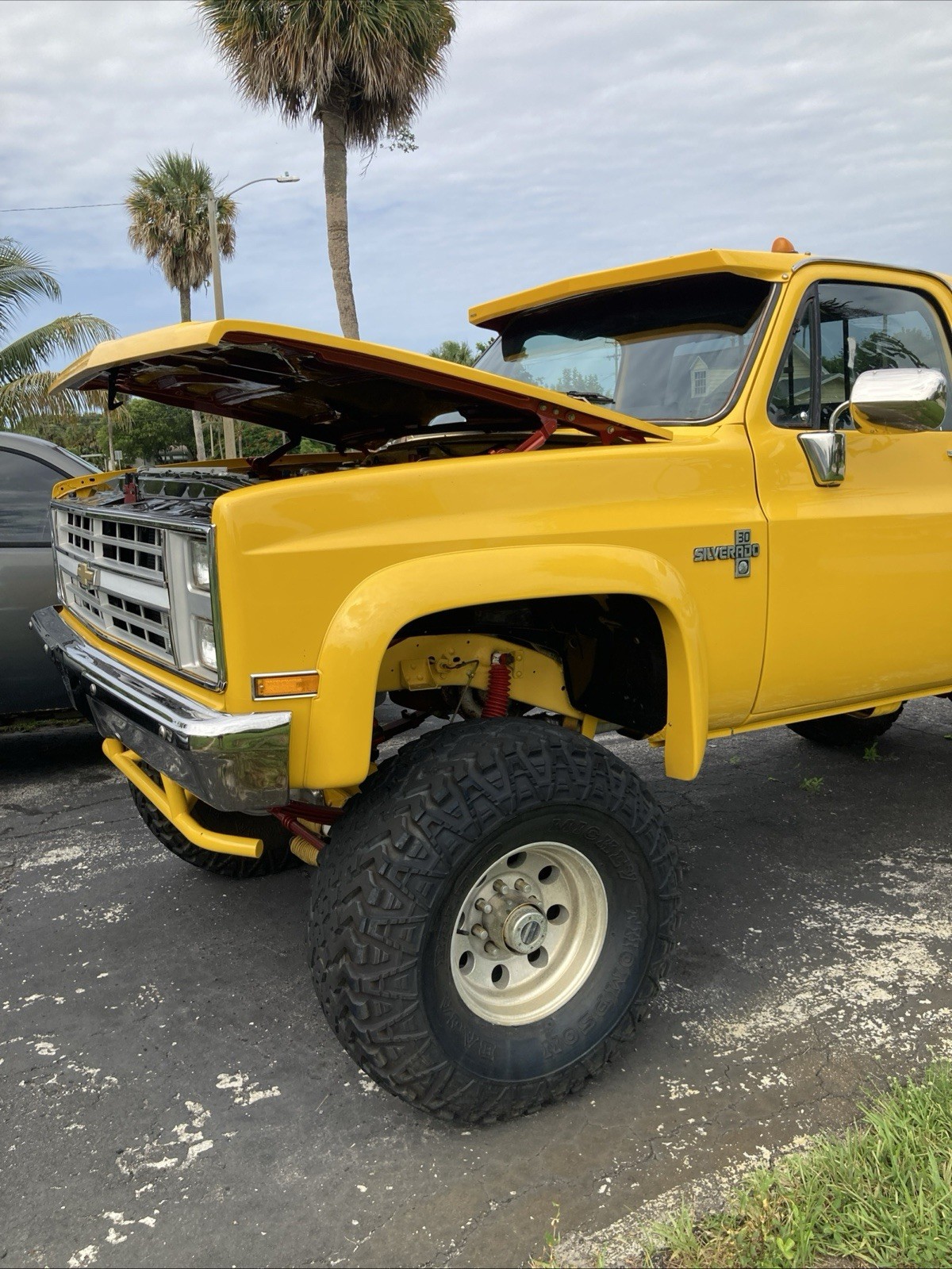 Chevrolet-K30-1983-Cab-Chassis-Black