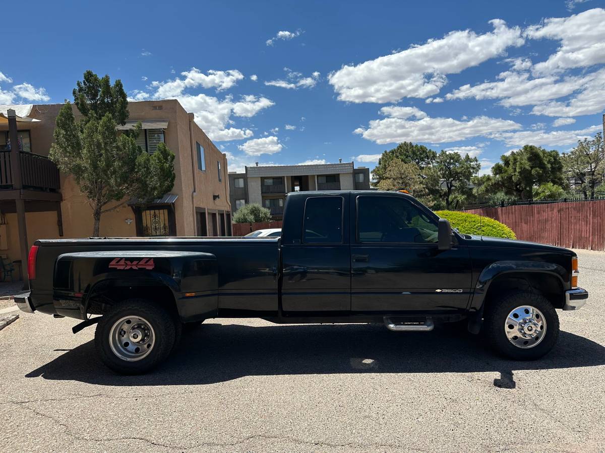 Chevrolet-K3500-1996-black