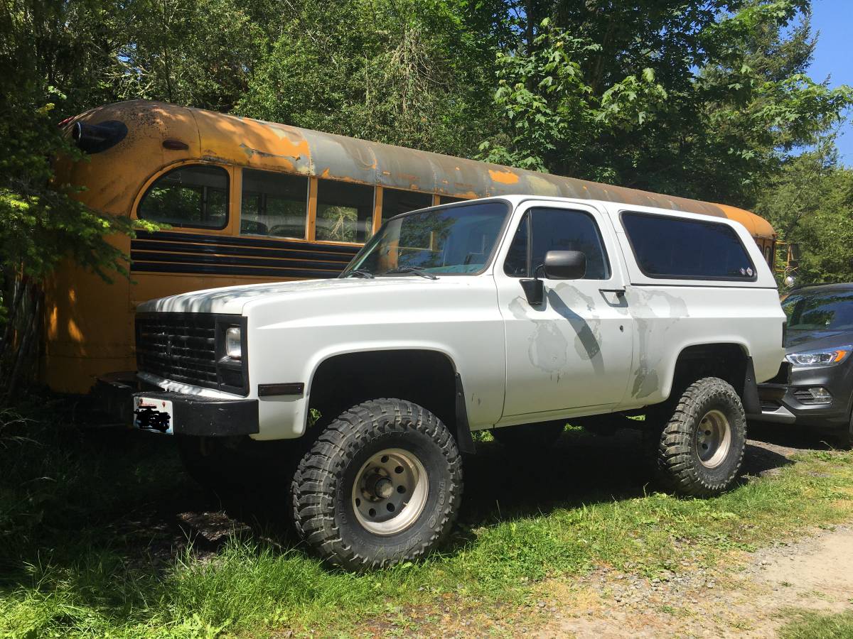 Chevrolet-K5-blazer-1991-white