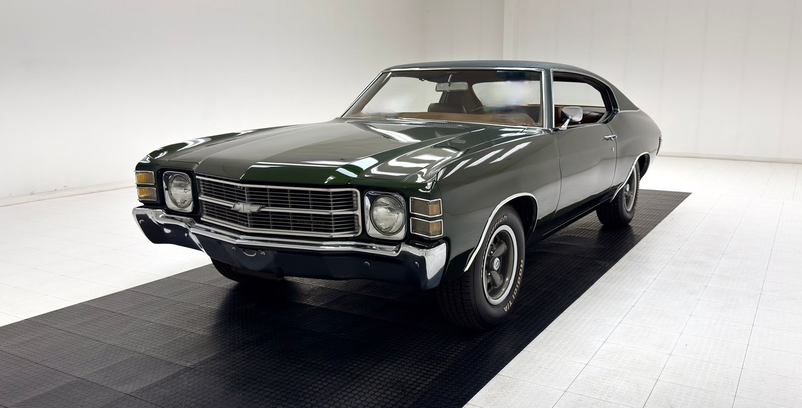 Chevrolet-Malibu-1971-Hardtop-Dark-Saddle