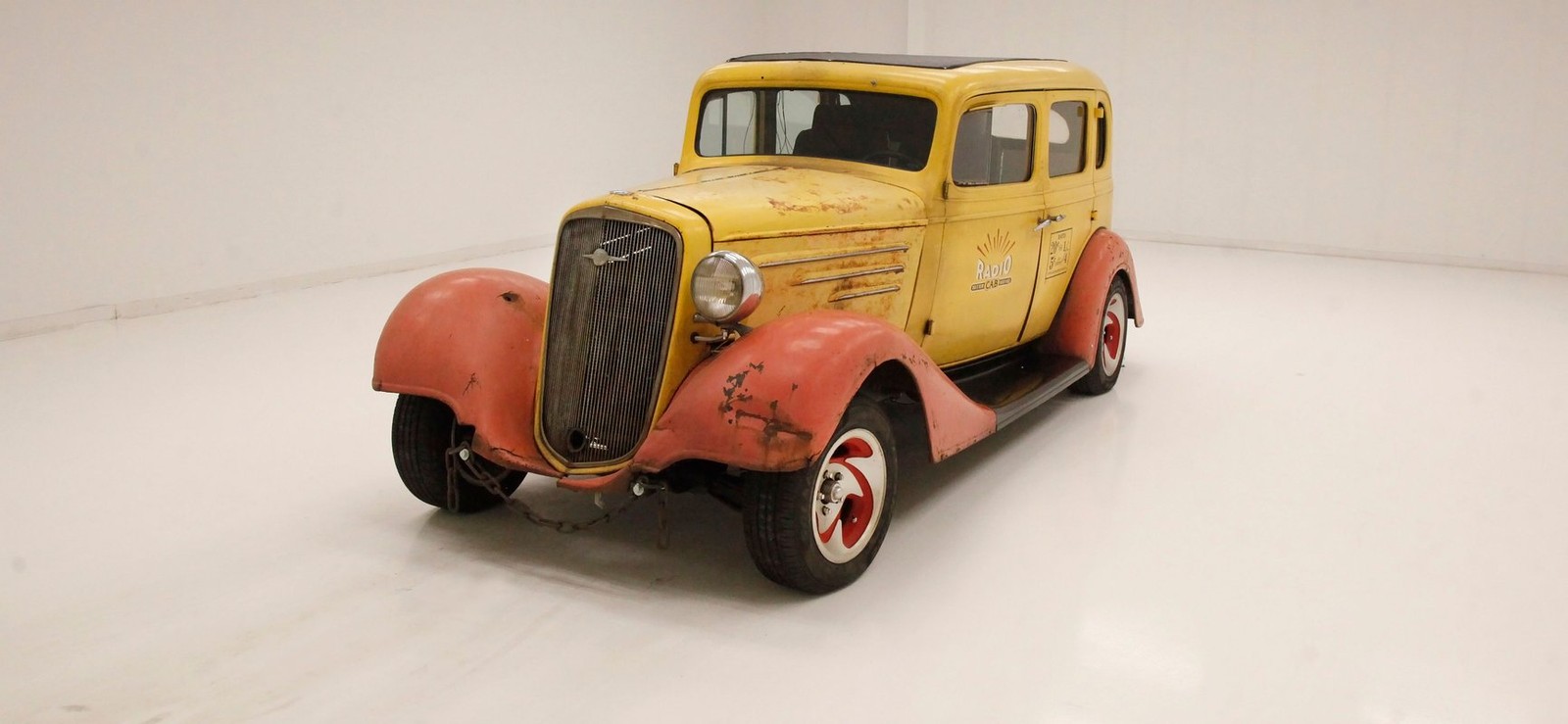 Chevrolet-Master-1934-Sedan-Burgundy