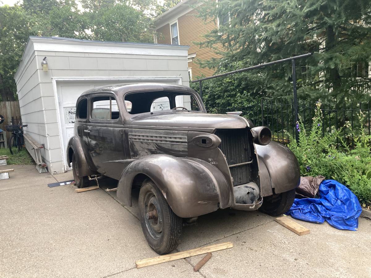 Chevrolet-Master-deluxe-1938