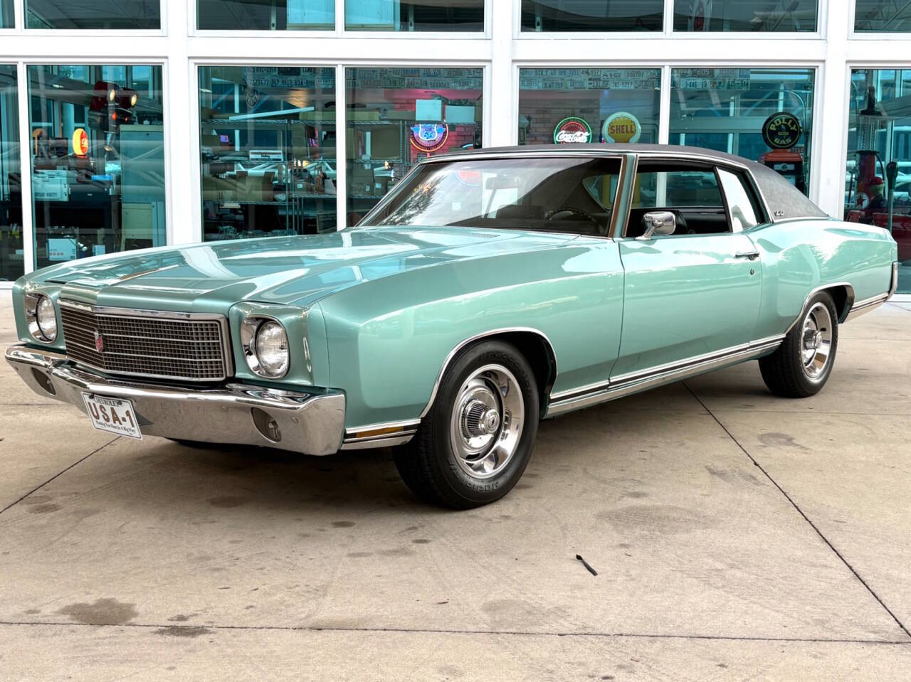 Chevrolet-Monte-carlo-1970-Misty-Turquoise-Black