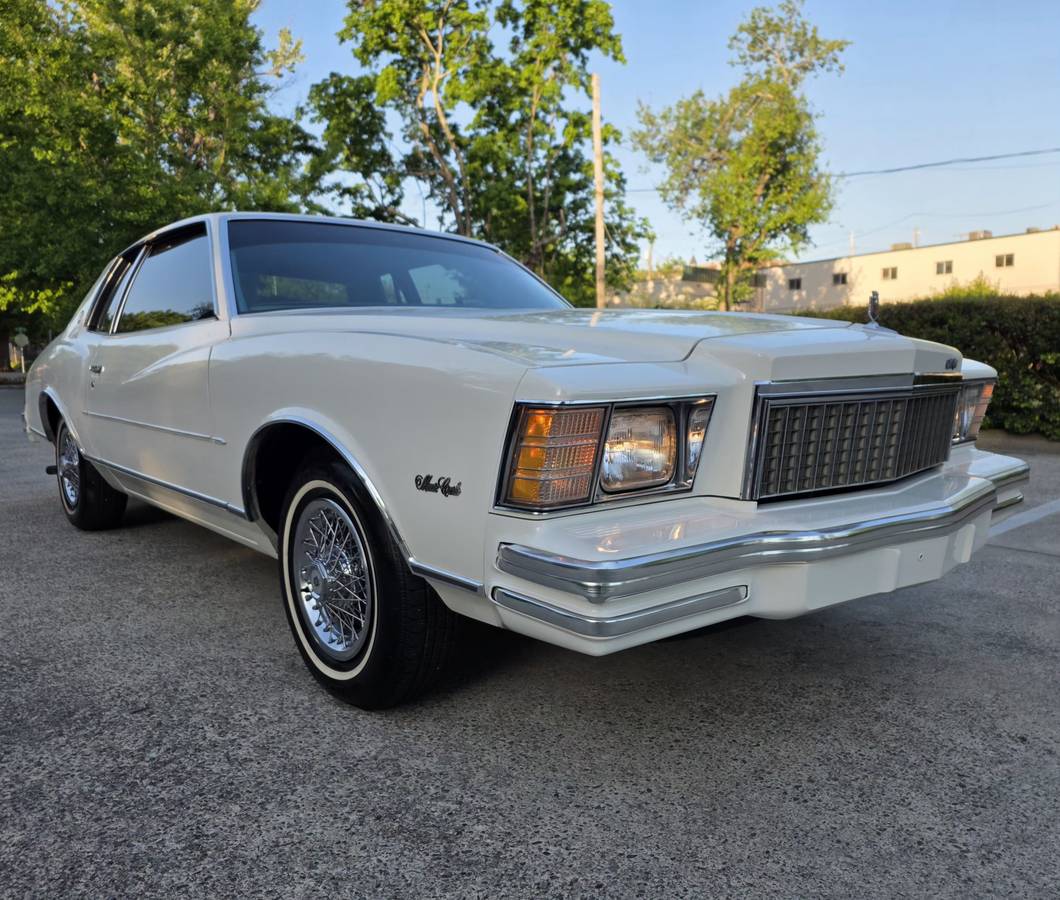 Chevrolet-Monte-carlo-1979-White