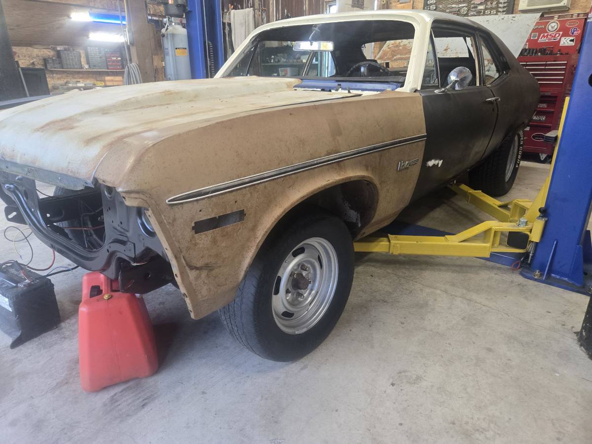 Chevrolet-Nova-1971-custom