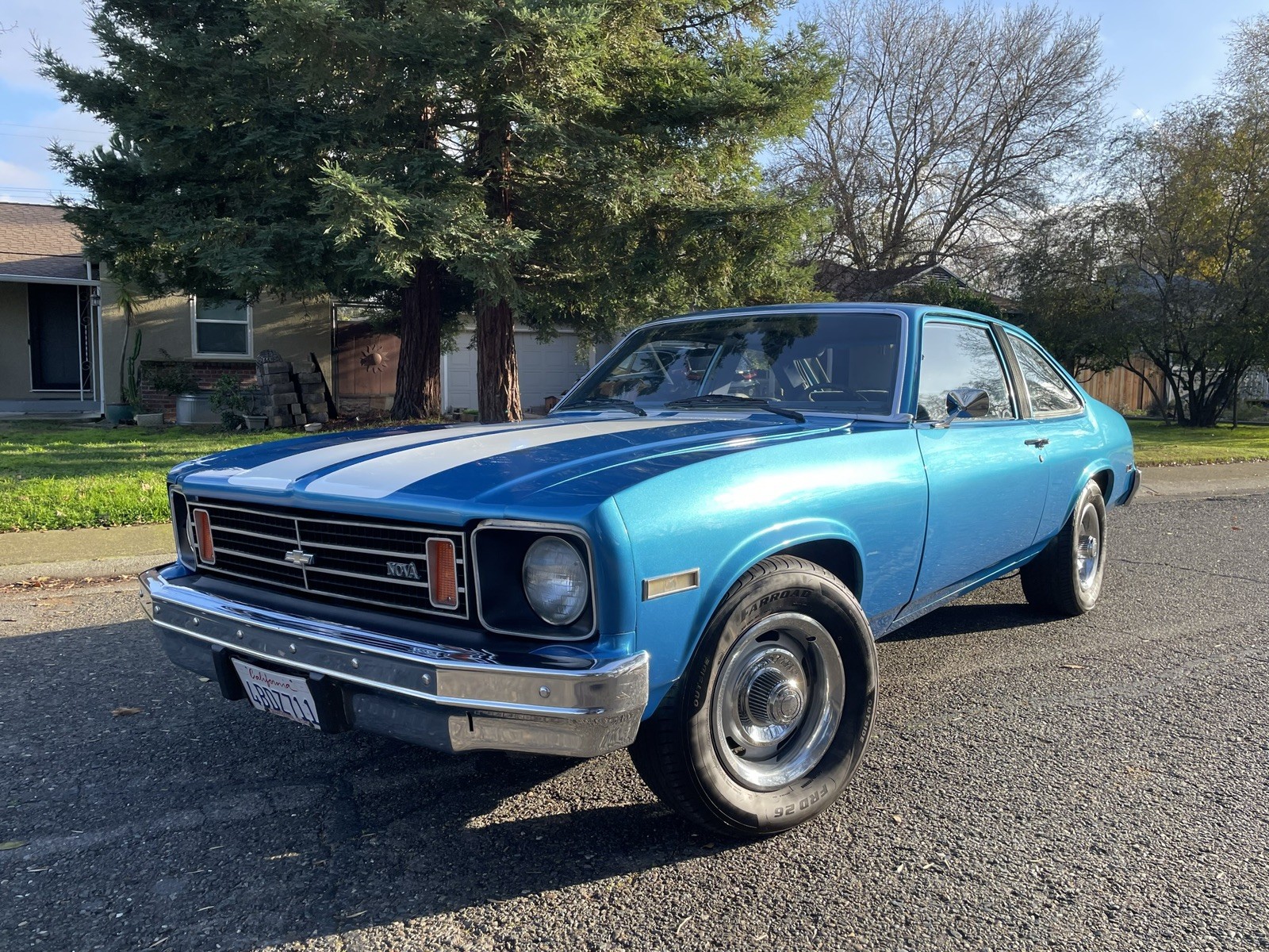 Chevrolet-Nova-1975-Hatchback