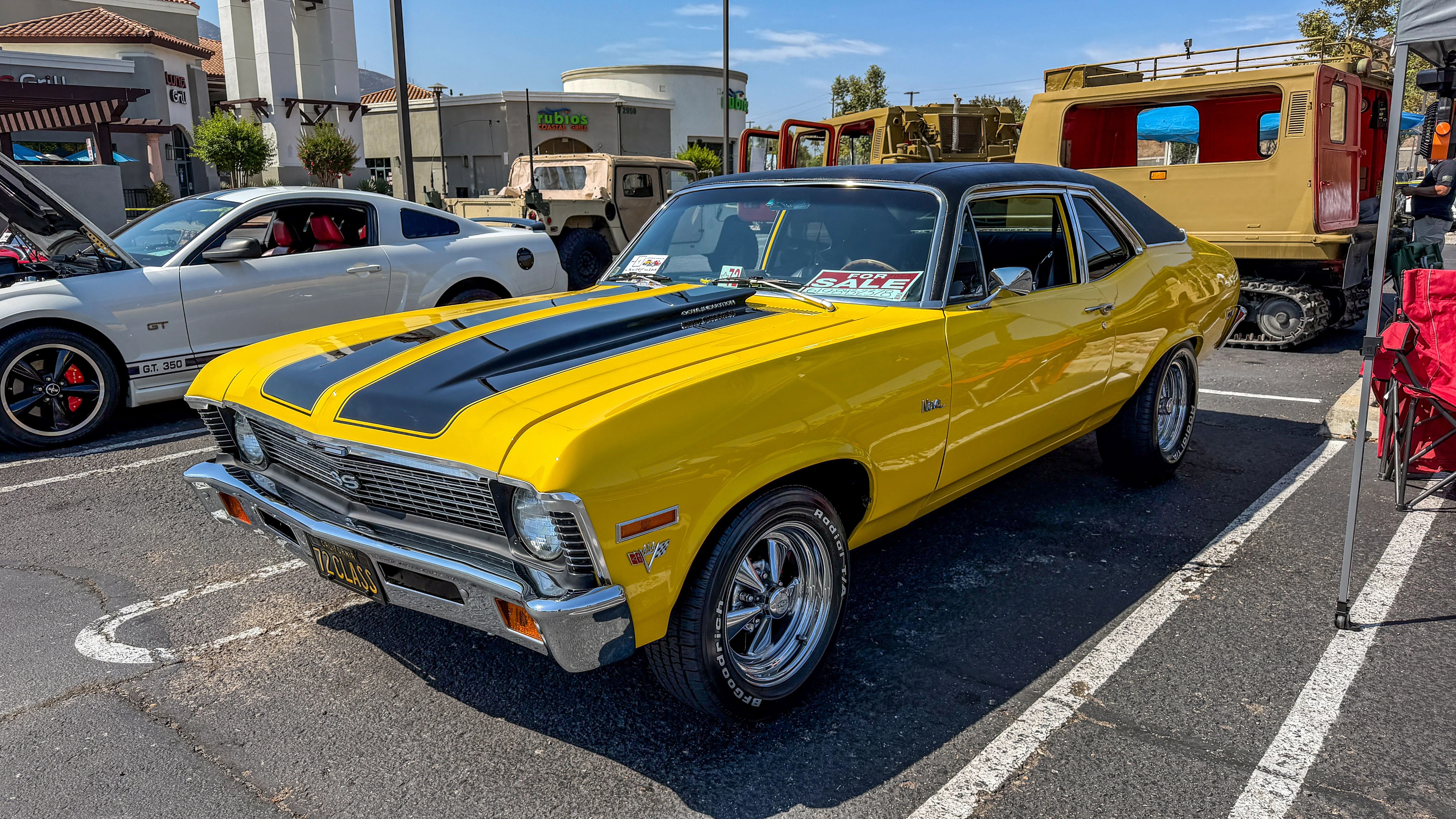 Chevrolet-Nova-coupe-1972-Yellow-Black