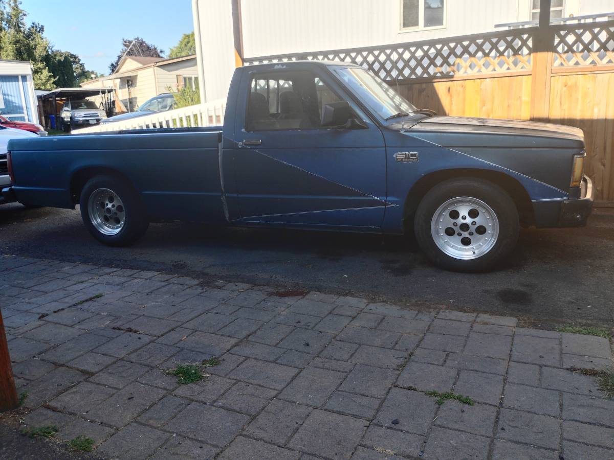 Chevrolet-S-10-1986-Blue