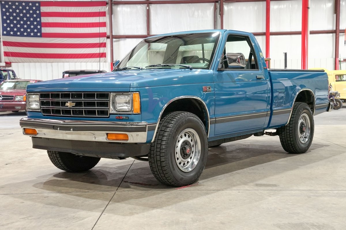 Chevrolet-S-10-1989-Standard-Cab-Pickup-Gray