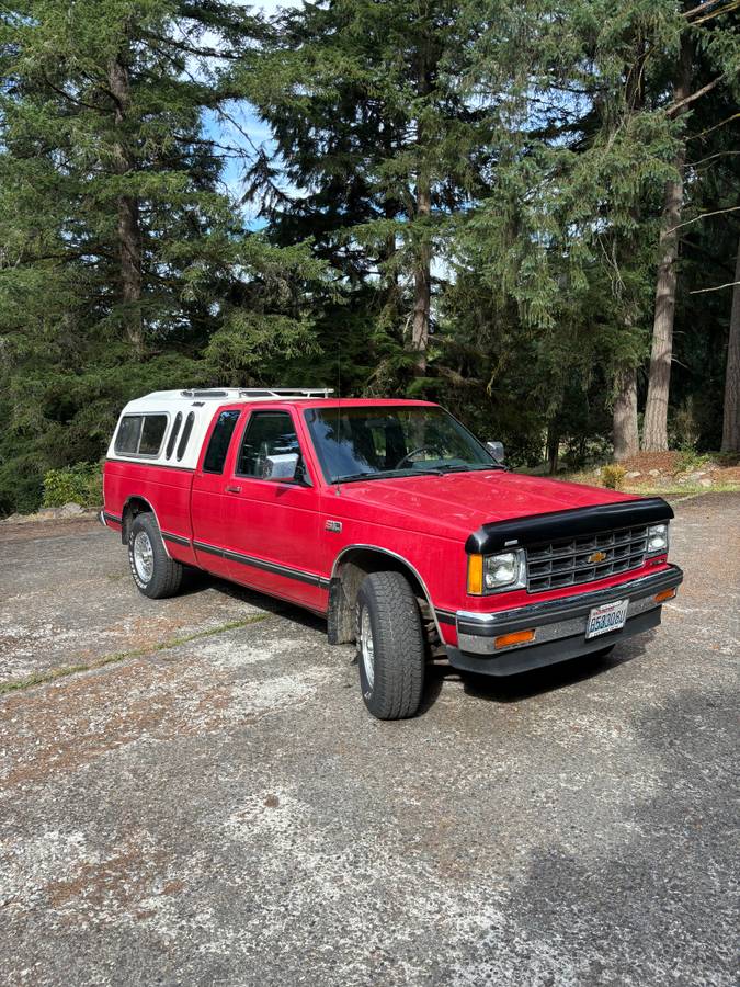 Chevrolet-S-10-pickup-12-ton-nominal-1987-red