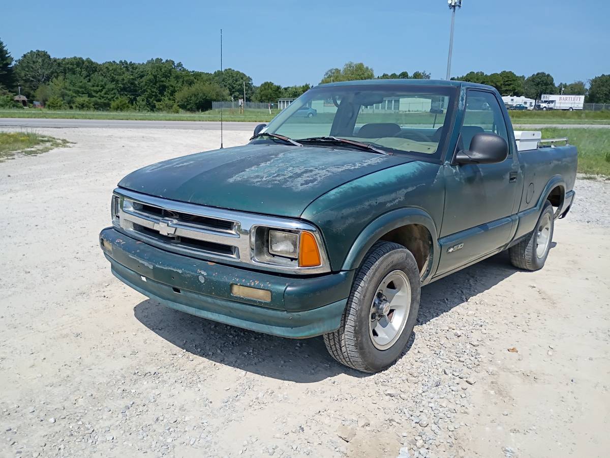 Chevrolet-S10-1996