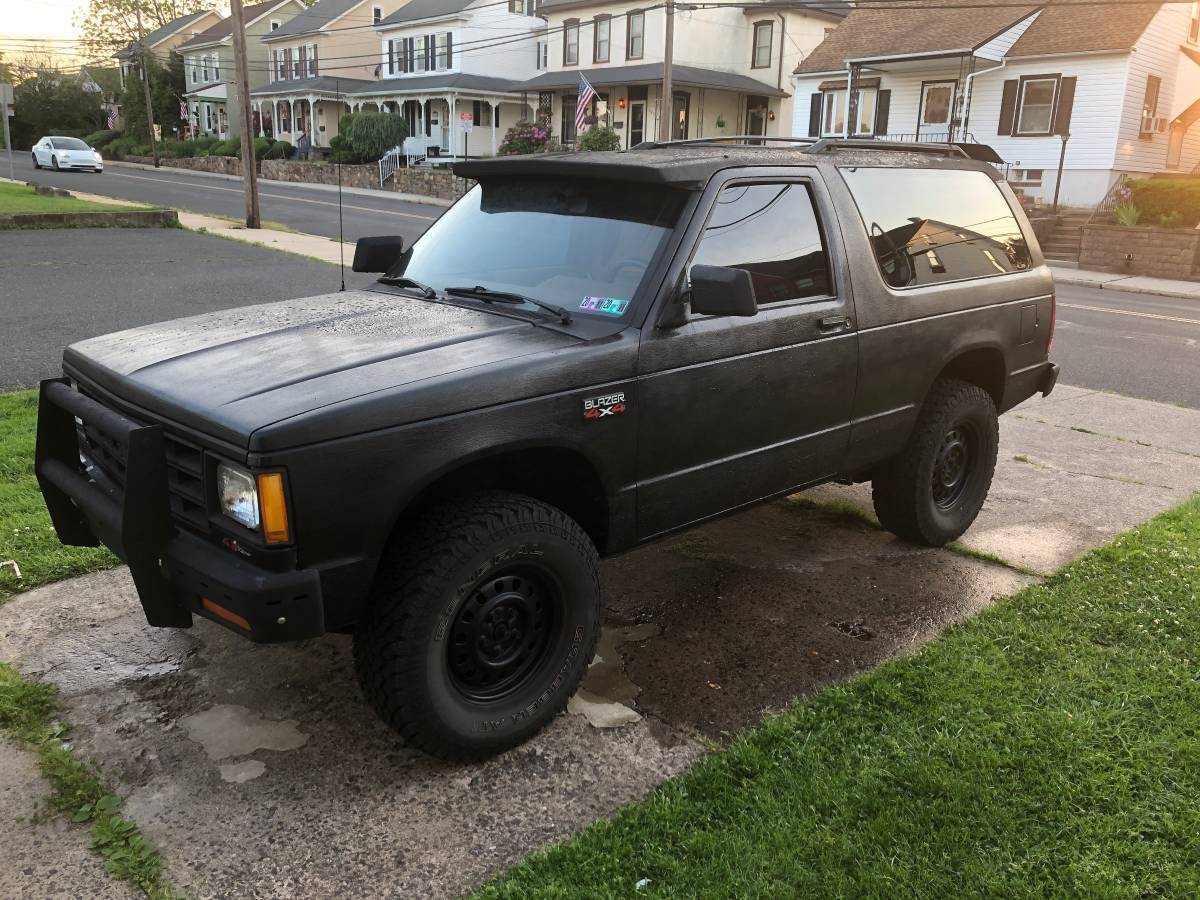 Chevrolet-S10-blazer-1989-Black
