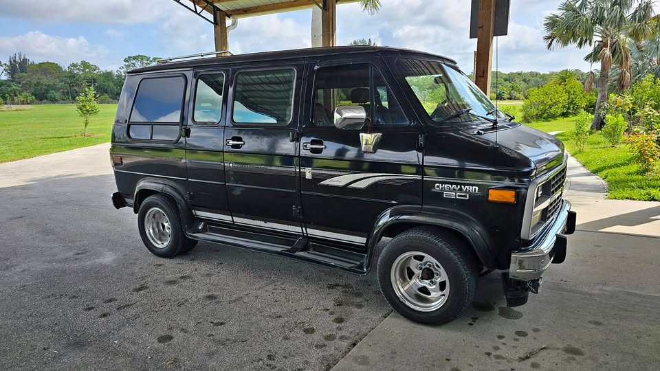 Chevrolet-Shorty-van-g-20-1995