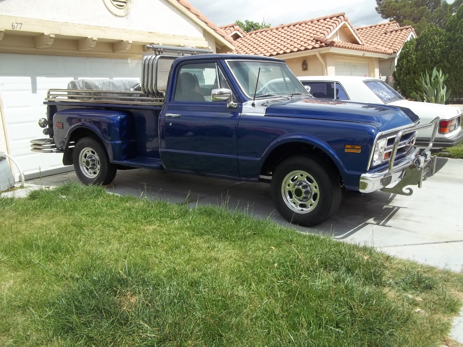 Chevrolet-Silverado-1500-1968-Standard-Cab-Pickup