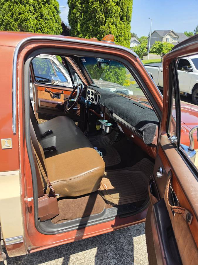 Chevrolet-Silverado-1985-custom