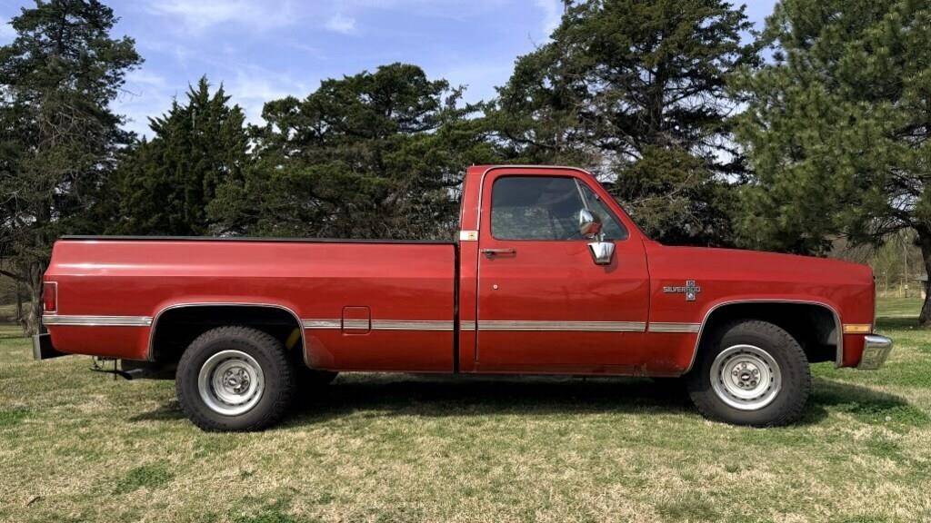 Chevrolet-Silverado-1987-red