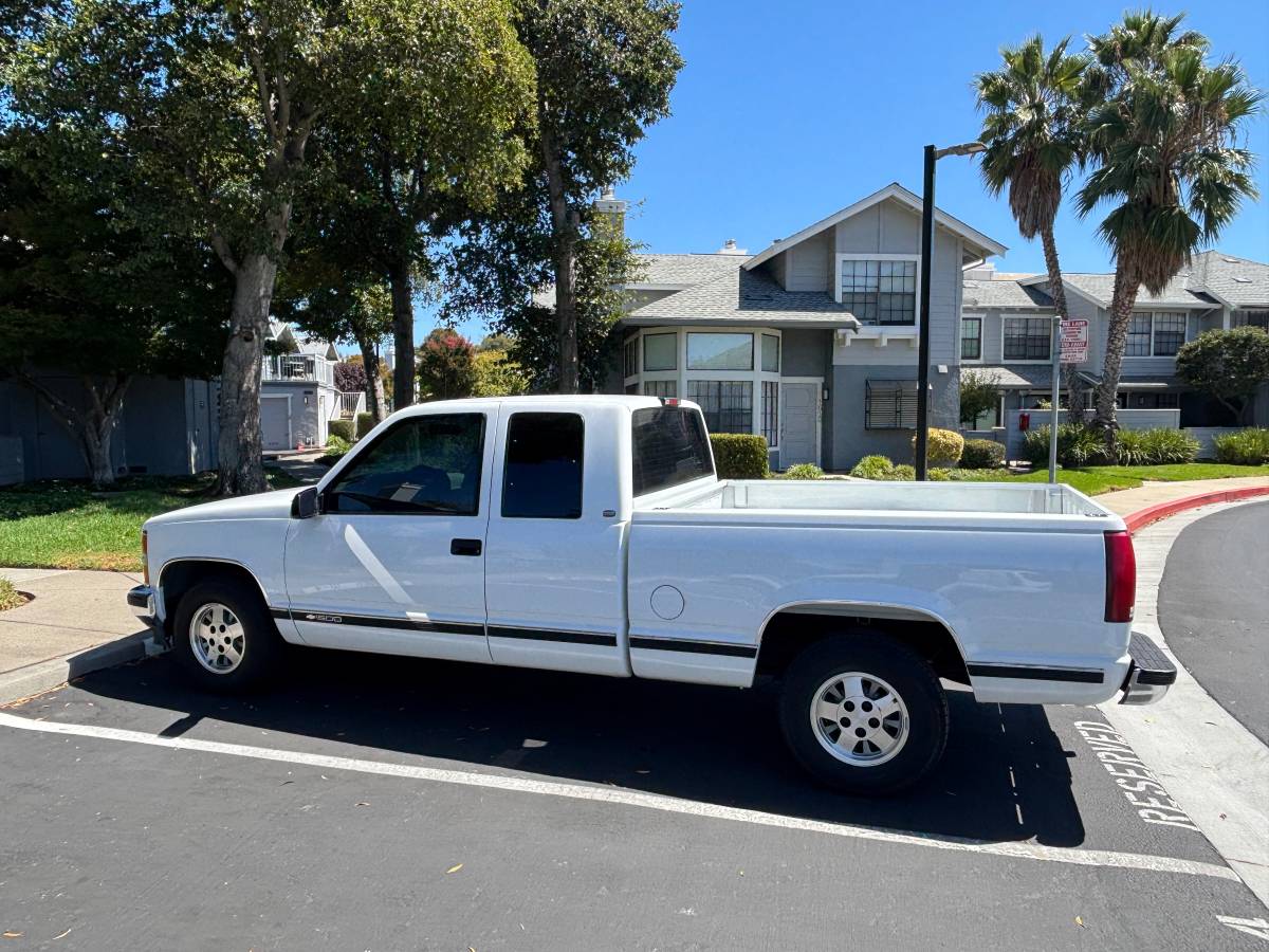 Chevrolet-Silverado-1995