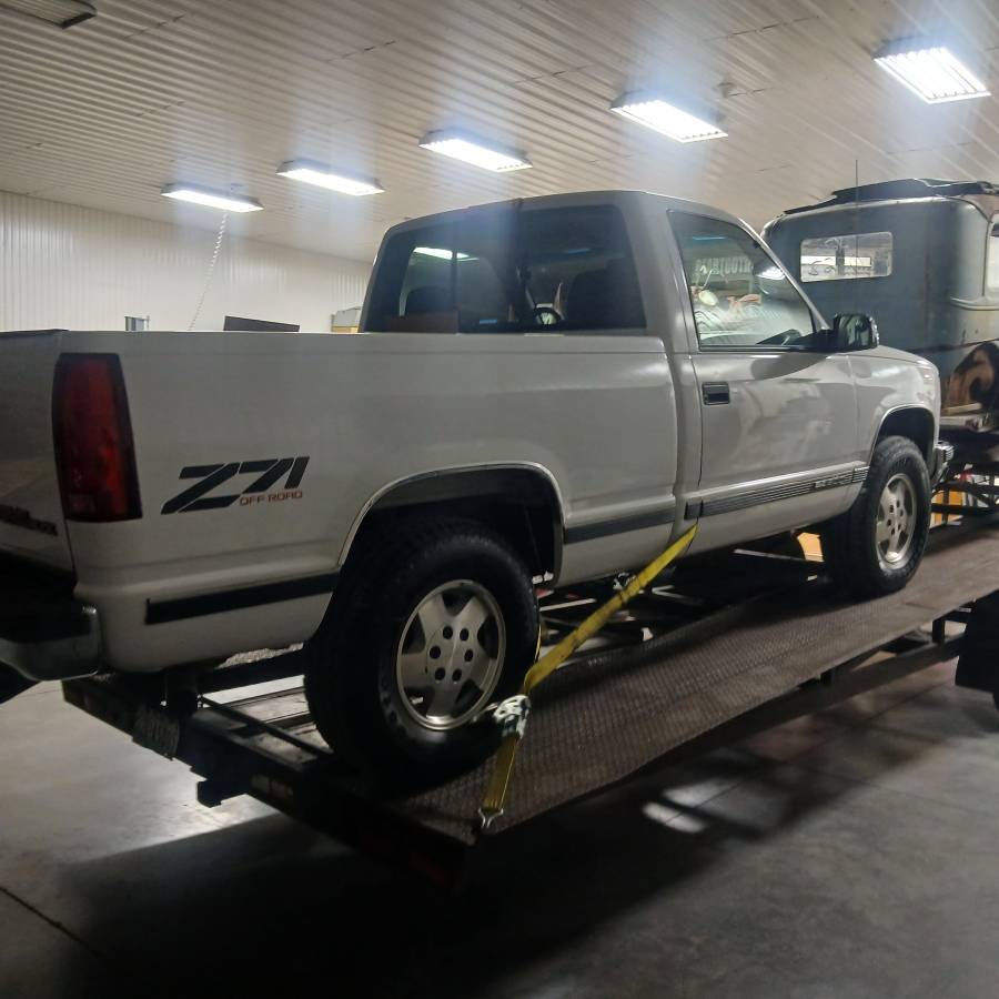 Chevrolet-Silverado-1995-white
