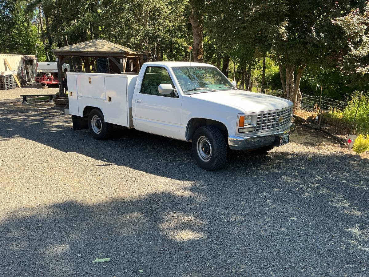 Chevrolet-Silverado-3500hd-1993