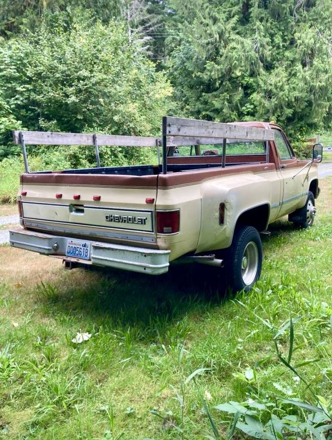 Chevrolet-Silverado-k30-1986-brown