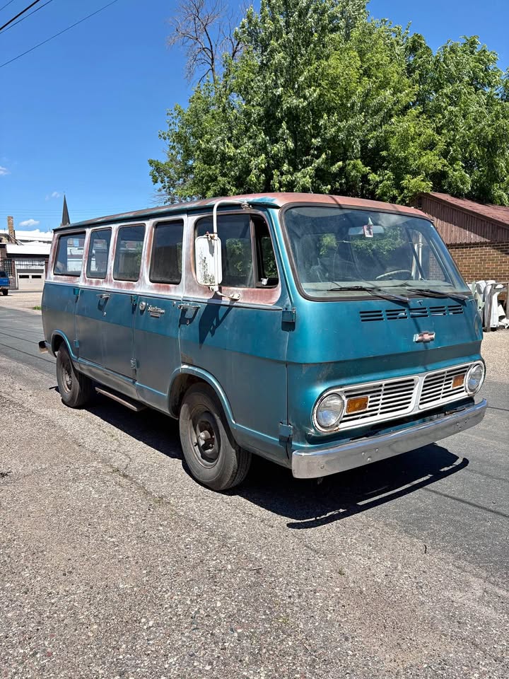 Chevrolet-Sportvan-g20-1966