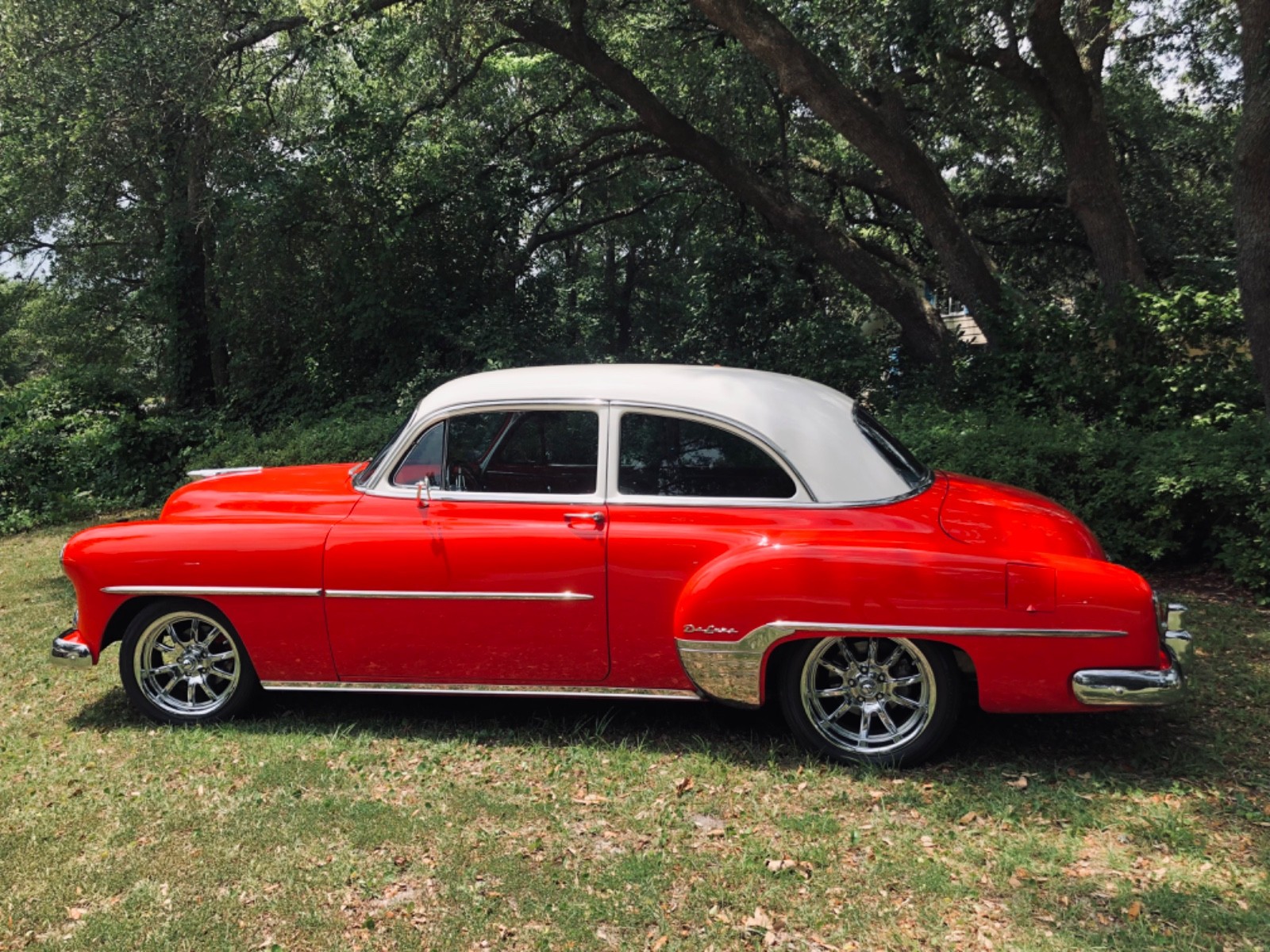 Chevrolet-Styleline-Deluxe-1952-Sedan-White