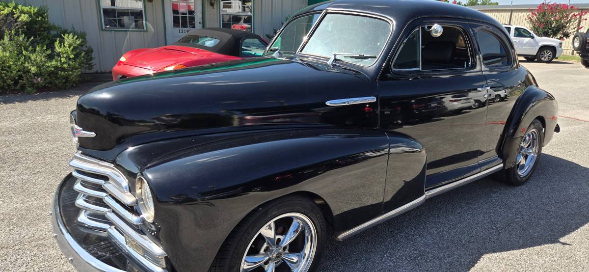 Chevrolet-Stylemaster-restomod-coupe-1947-black